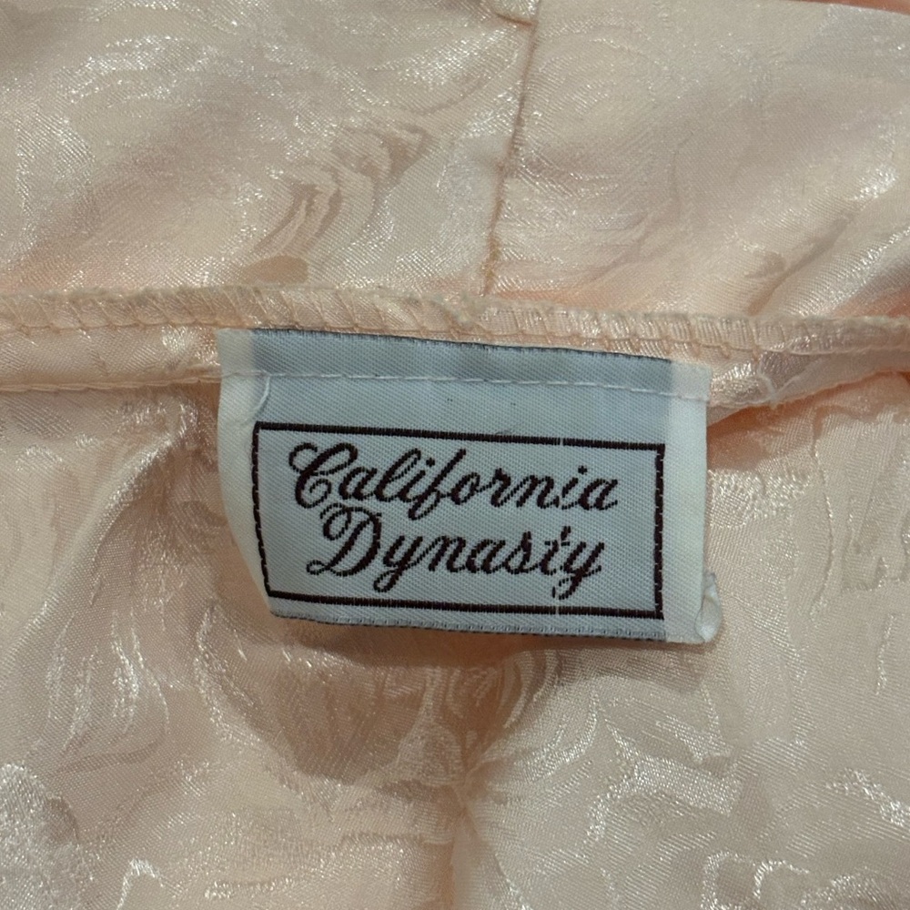 VTG Peach Satin Robe - Picture 8 of 8